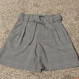 Zara height waist shorts